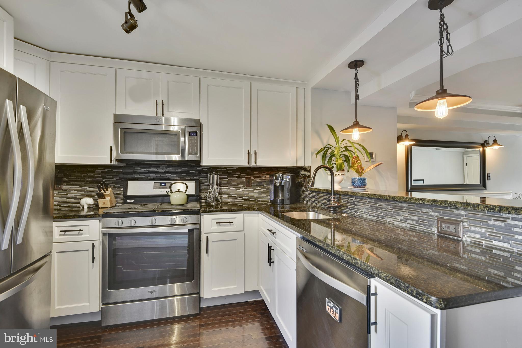 3524 Roland Avenue Baltimore, MD 21211 - Photo 6 of 30 Imagine the meals you can prepare here!