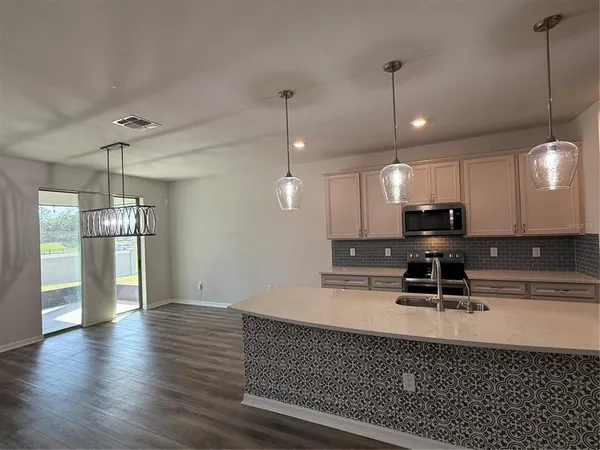 $3,800 | 7360 Pool Compass Loop, Wesley Chapel, FL 33545