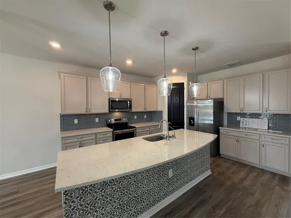 $3,800 | 7360 Pool Compass Loop, Wesley Chapel, FL 33545