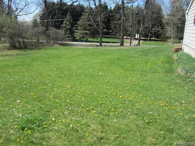 7111 Browns Lake Road Jackson, MI 49201 - Photo 5 of 20 5