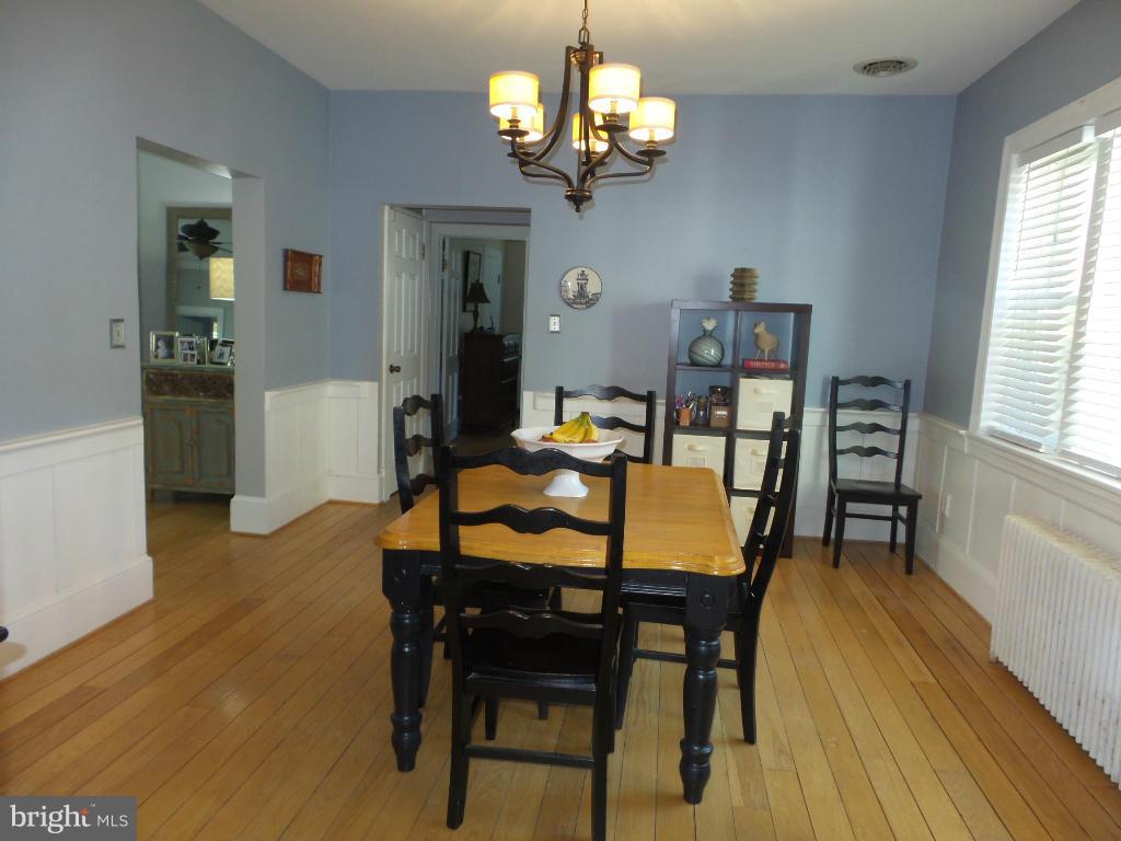 611 Edwards Ferry Road Northeast Leesburg, VA 20176 - Photo 9 of 30 Dining Room