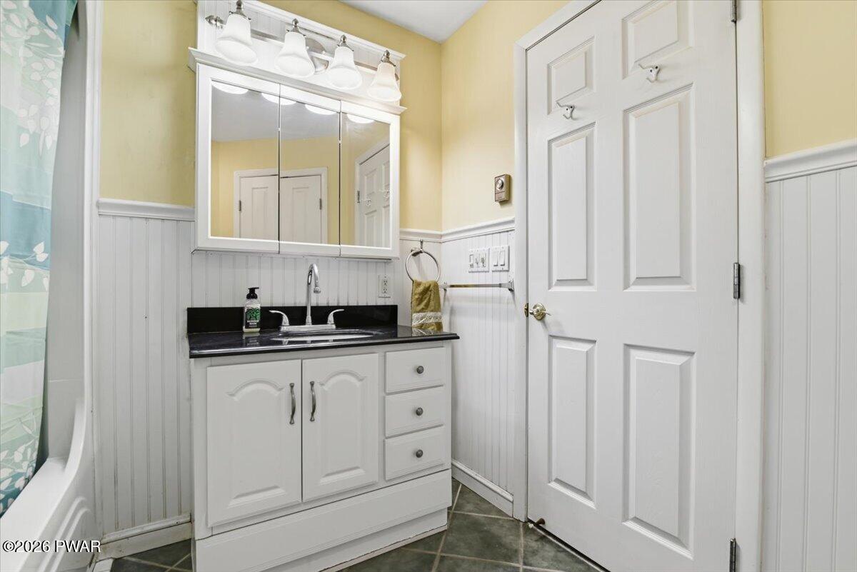6 Ridge View Road Hawley, PA 18428 - Photo 29 of 96 Main Bathroom