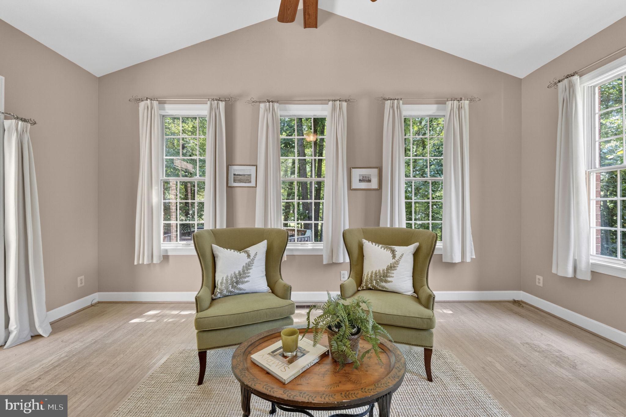 4531 Den Haag Road Warrenton, VA 20187 - Photo 12 of 103 Sun room