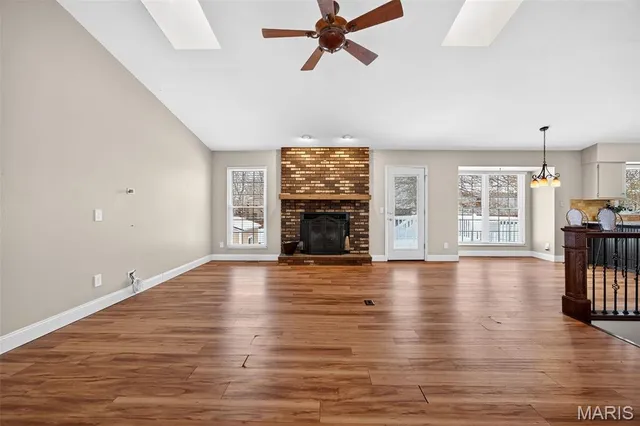 $322,000 | 201 Westminster Drive, St. Peters, MO 63376