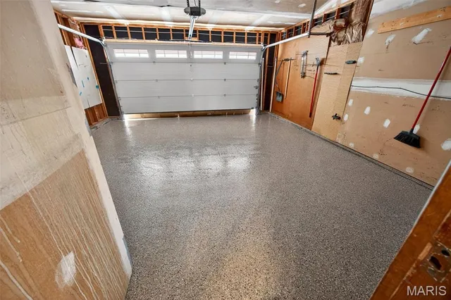 $322,000 | 201 Westminster Drive, St. Peters, MO 63376