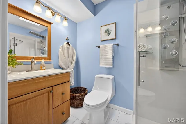 $322,000 | 201 Westminster Drive, St. Peters, MO 63376