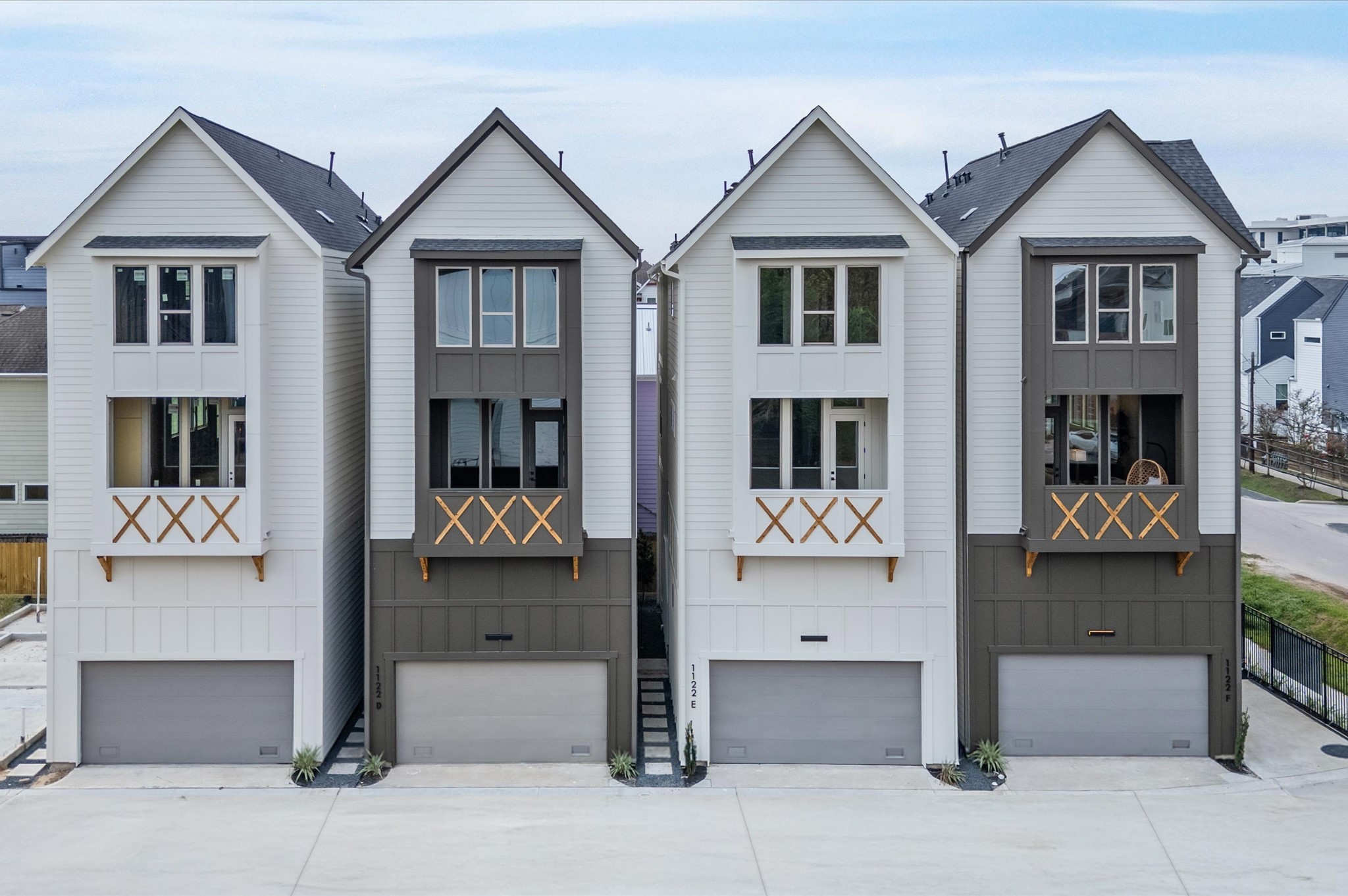 1122 West 17th Street, Unit D Houston, TX 77008 - Photo 2 of 37 front view of residential houses with stairs