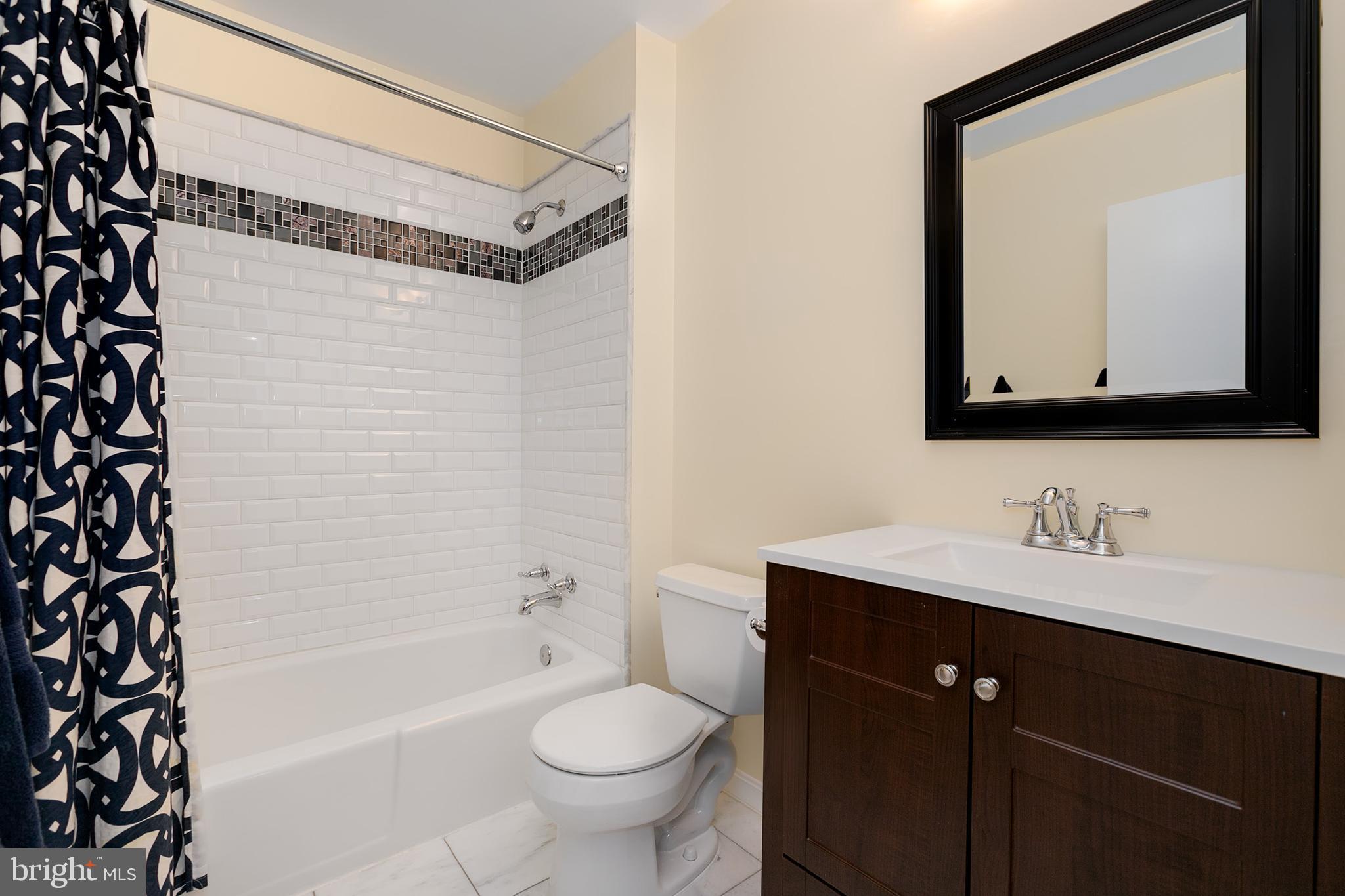 1524 Goldenrain Court Reston, VA 20190 - Photo 18 of 38 Gallery Image 18