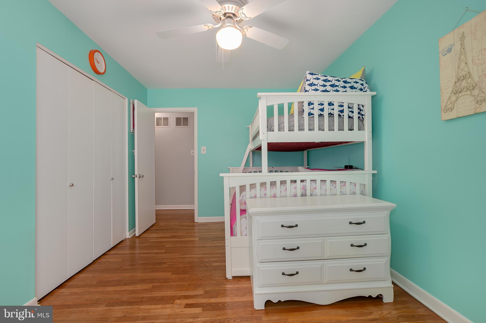 1524 Goldenrain Court Reston, VA 20190 - Photo 20 of 38 Gallery Image 20