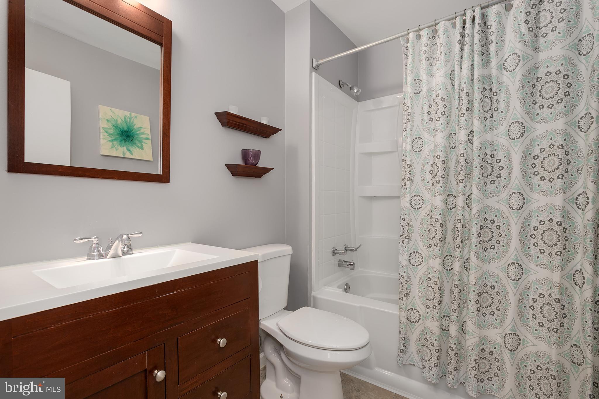1524 Goldenrain Court Reston, VA 20190 - Photo 24 of 38 Gallery Image 24