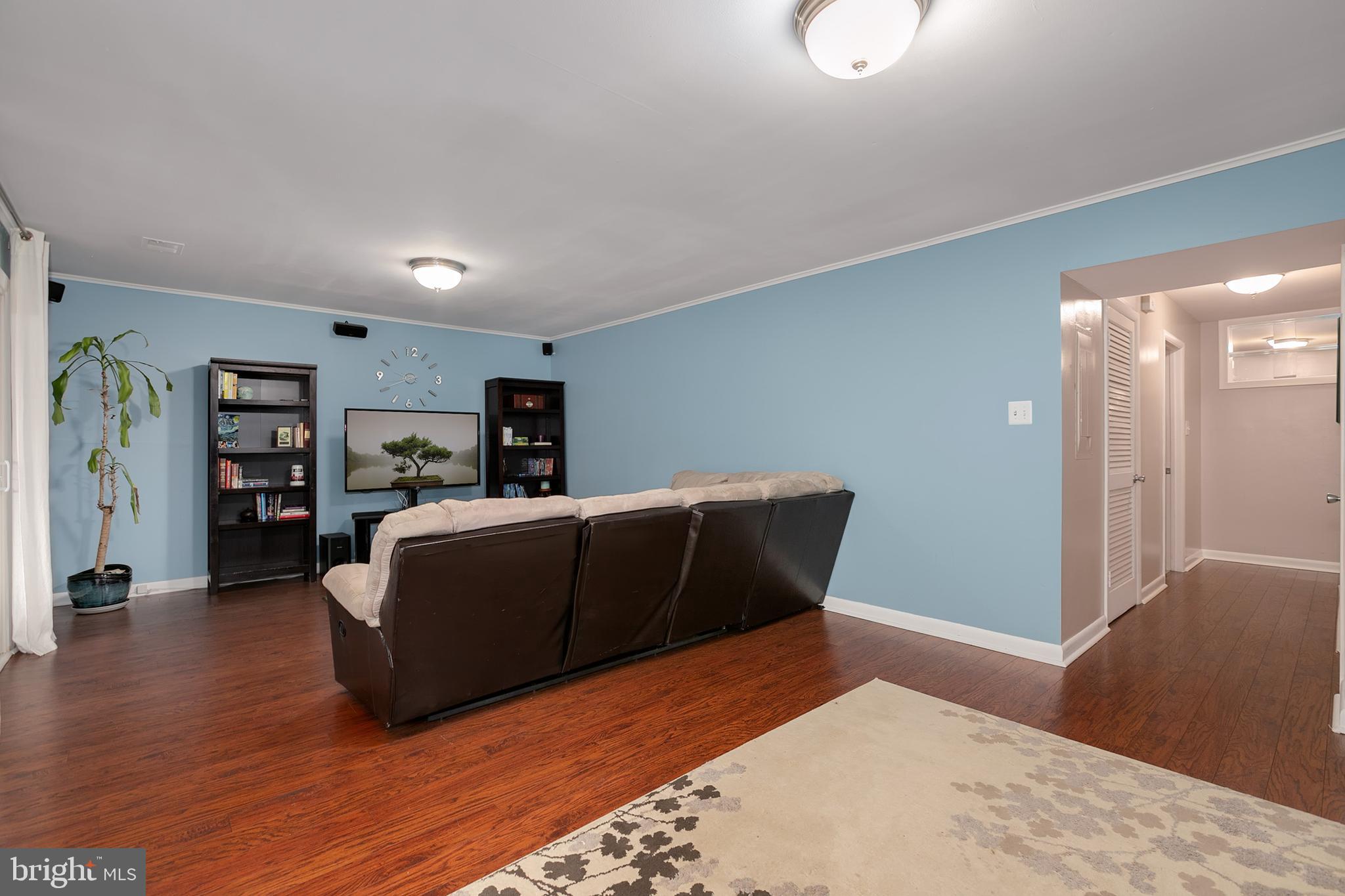 1524 Goldenrain Court Reston, VA 20190 - Photo 26 of 38 Gallery Image 26