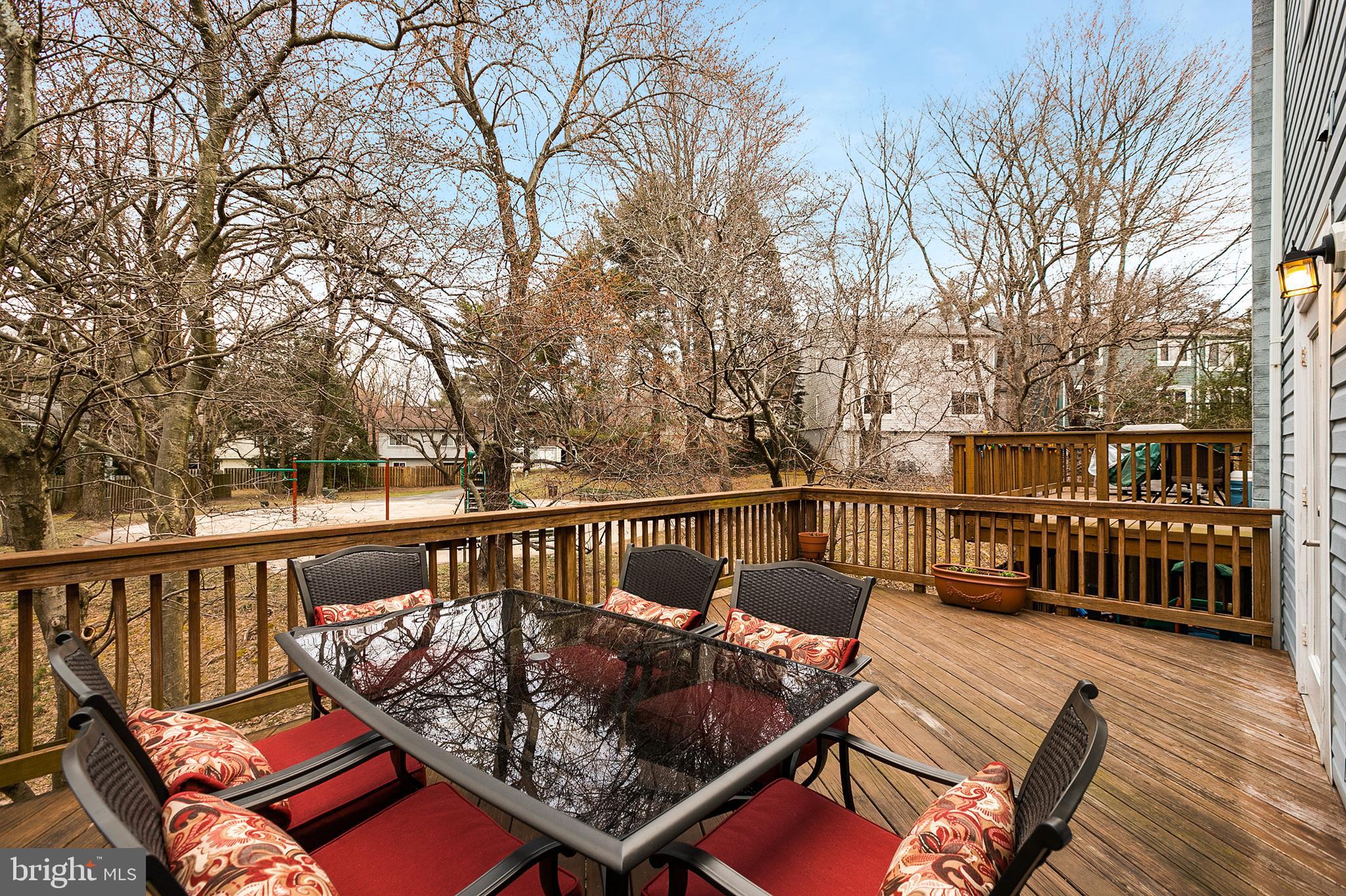 1524 Goldenrain Court Reston, VA 20190 - Photo 31 of 38 Gallery Image 31