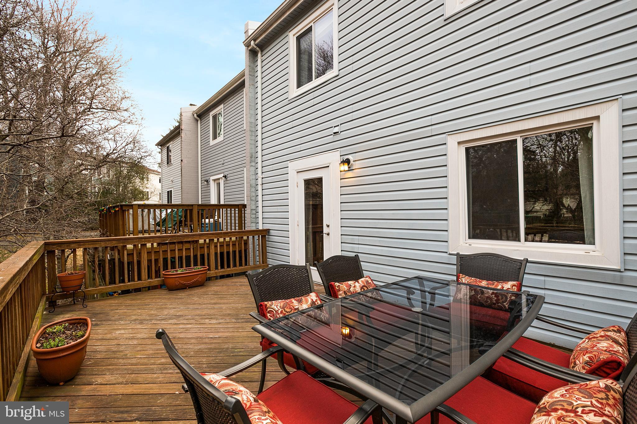 1524 Goldenrain Court Reston, VA 20190 - Photo 33 of 38 Gallery Image 33