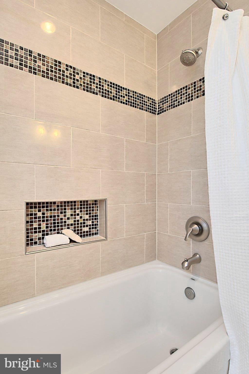 12584 Rock Ridge Road Herndon, VA 20170 - Photo 20 of 28 Beautiful Tile