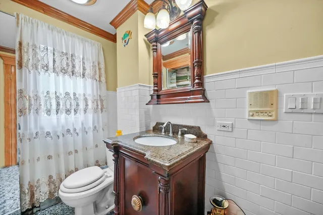 $999,900 | 300 Bradley Road, Lake Forest, IL 60045