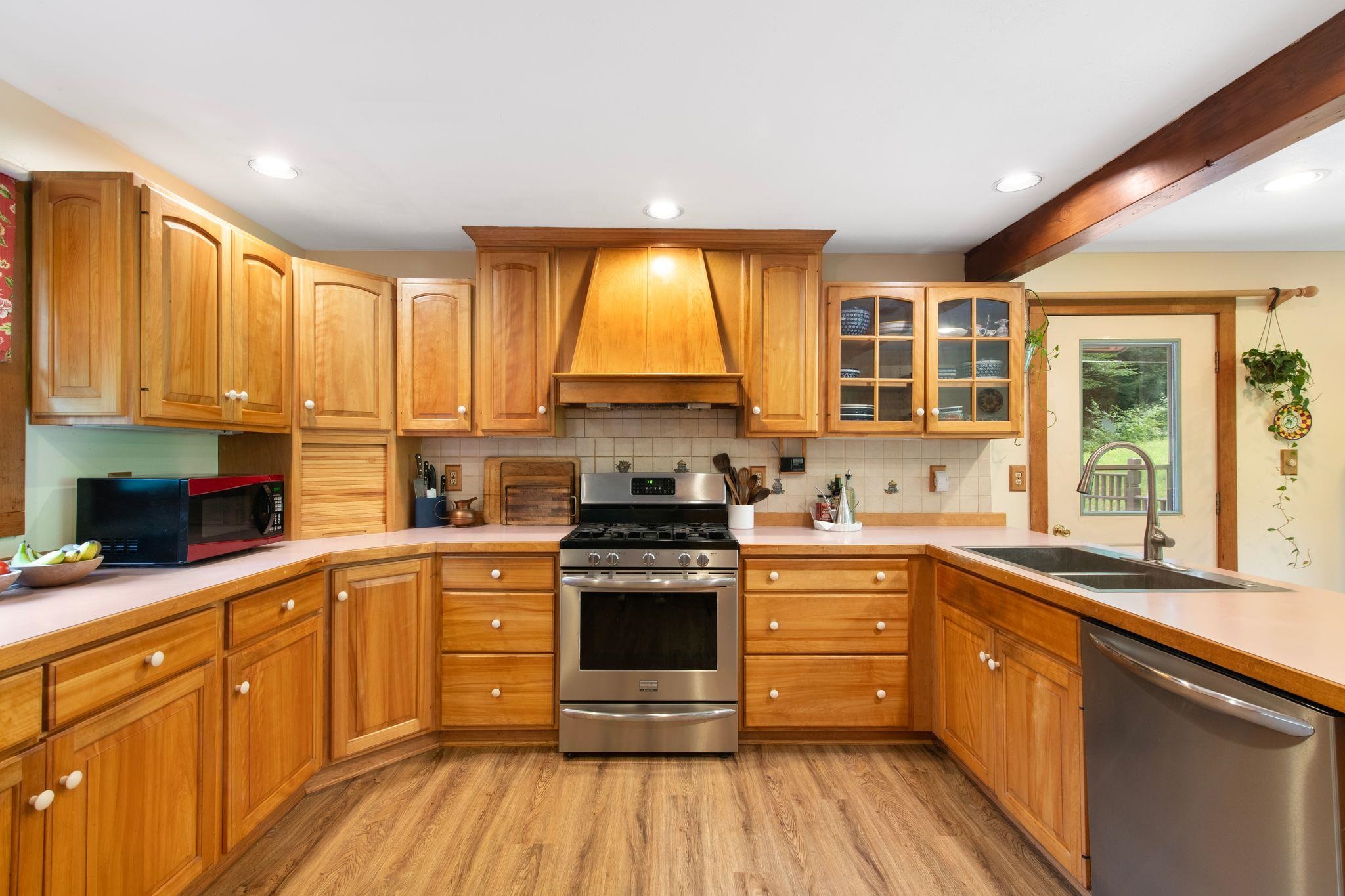 3524 Deer Park Road Halifax, VT 05301 - Photo 6 of 42