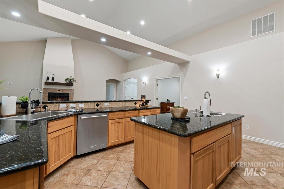 3758 South Merrivale Way Meridian, ID 83642 - Photo 14 of 50