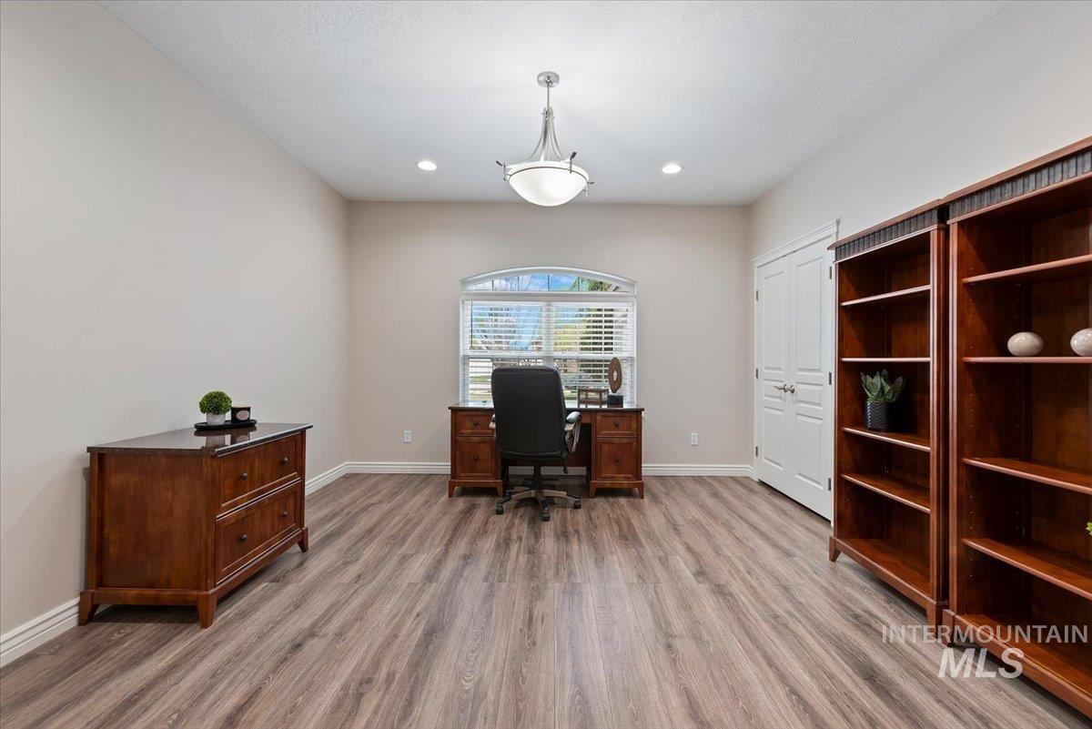 3758 South Merrivale Way Meridian, ID 83642 - Photo 23 of 50