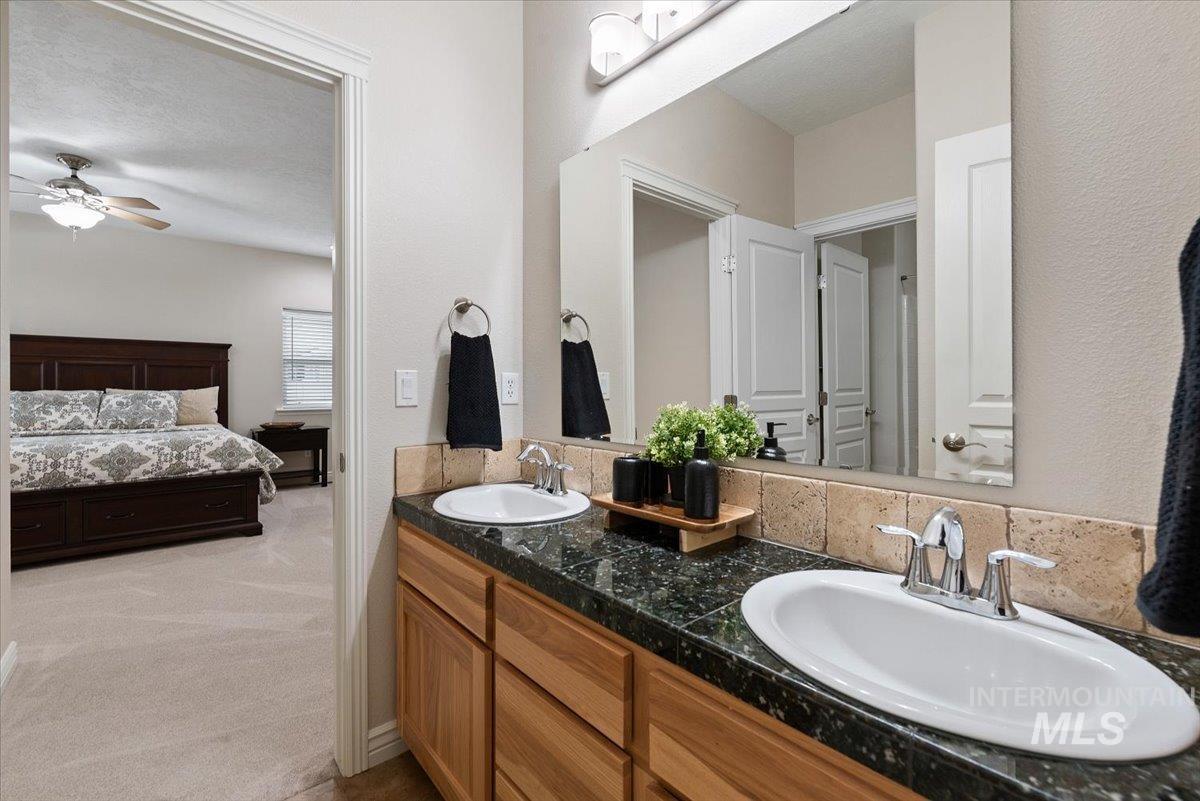 3758 South Merrivale Way Meridian, ID 83642 - Photo 27 of 50