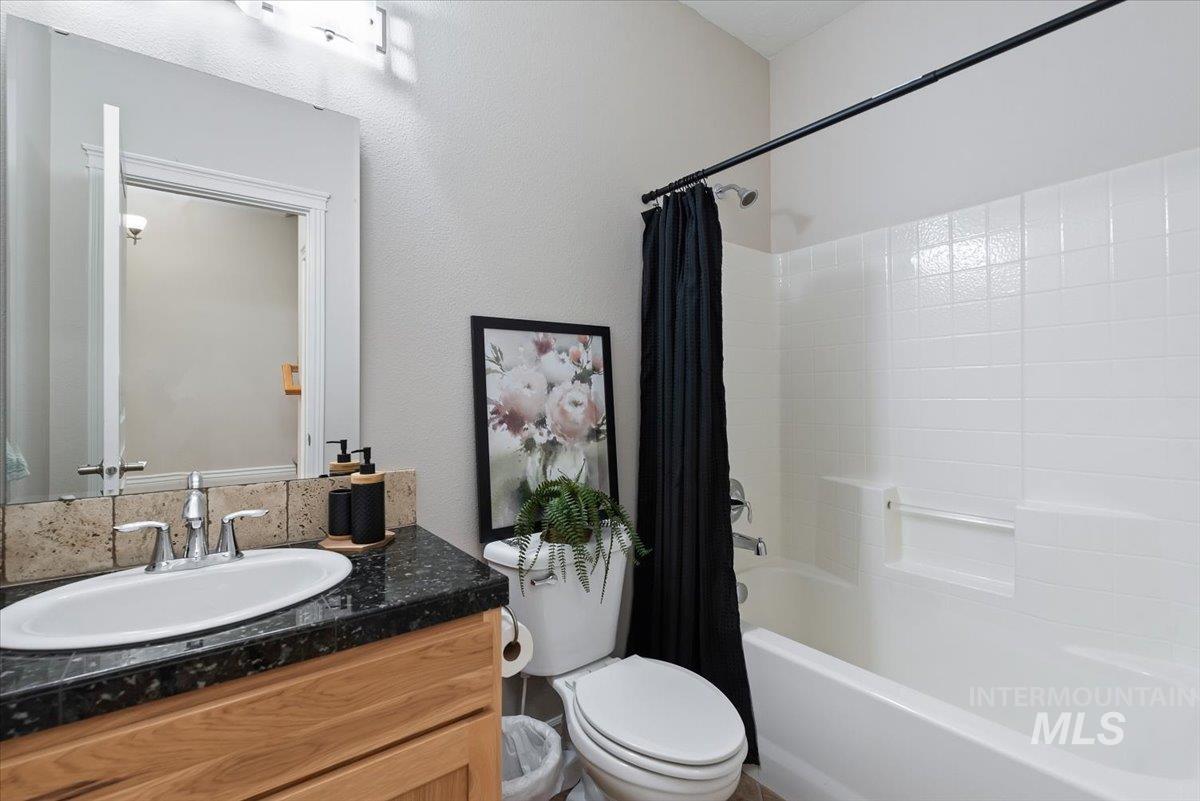 3758 South Merrivale Way Meridian, ID 83642 - Photo 32 of 50