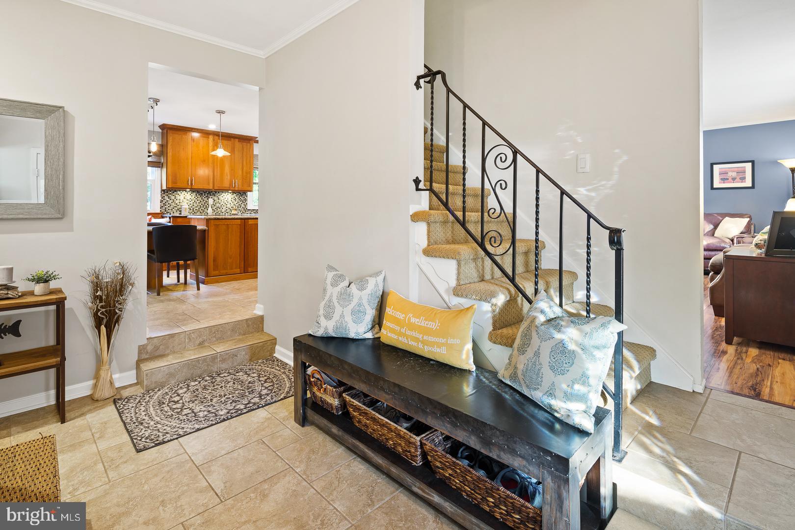 7 Valley Road Hamilton, NJ 08690 - Photo 3 of 39