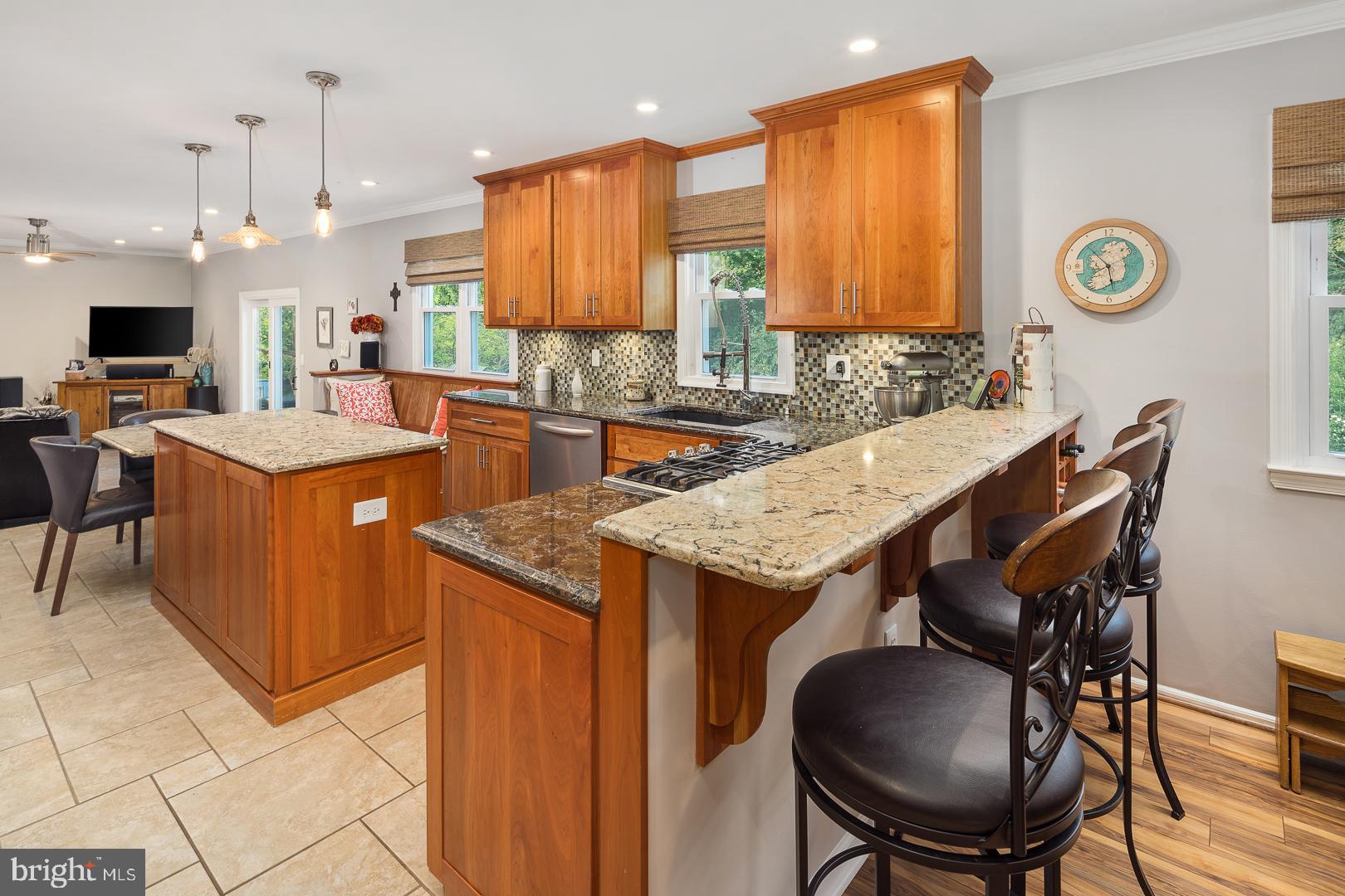 7 Valley Road Hamilton, NJ 08690 - Photo 8 of 39