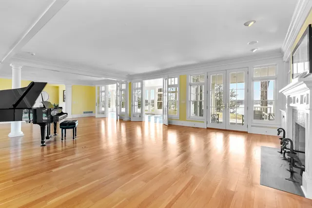 $9,995,000 | 1655 Bohns Point Road, Wayzata, MN 55391