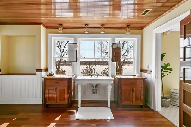 $9,995,000 | 1655 Bohns Point Road, Wayzata, MN 55391