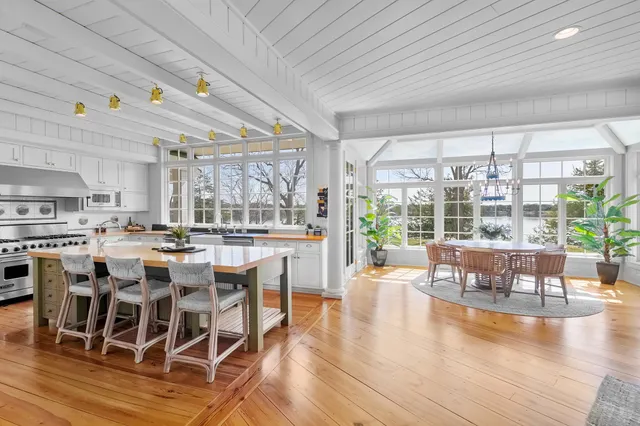 $9,995,000 | 1655 Bohns Point Road, Wayzata, MN 55391