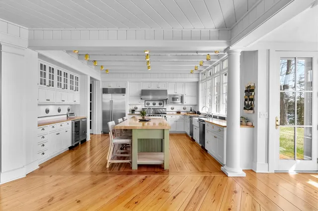 $9,995,000 | 1655 Bohns Point Road, Wayzata, MN 55391