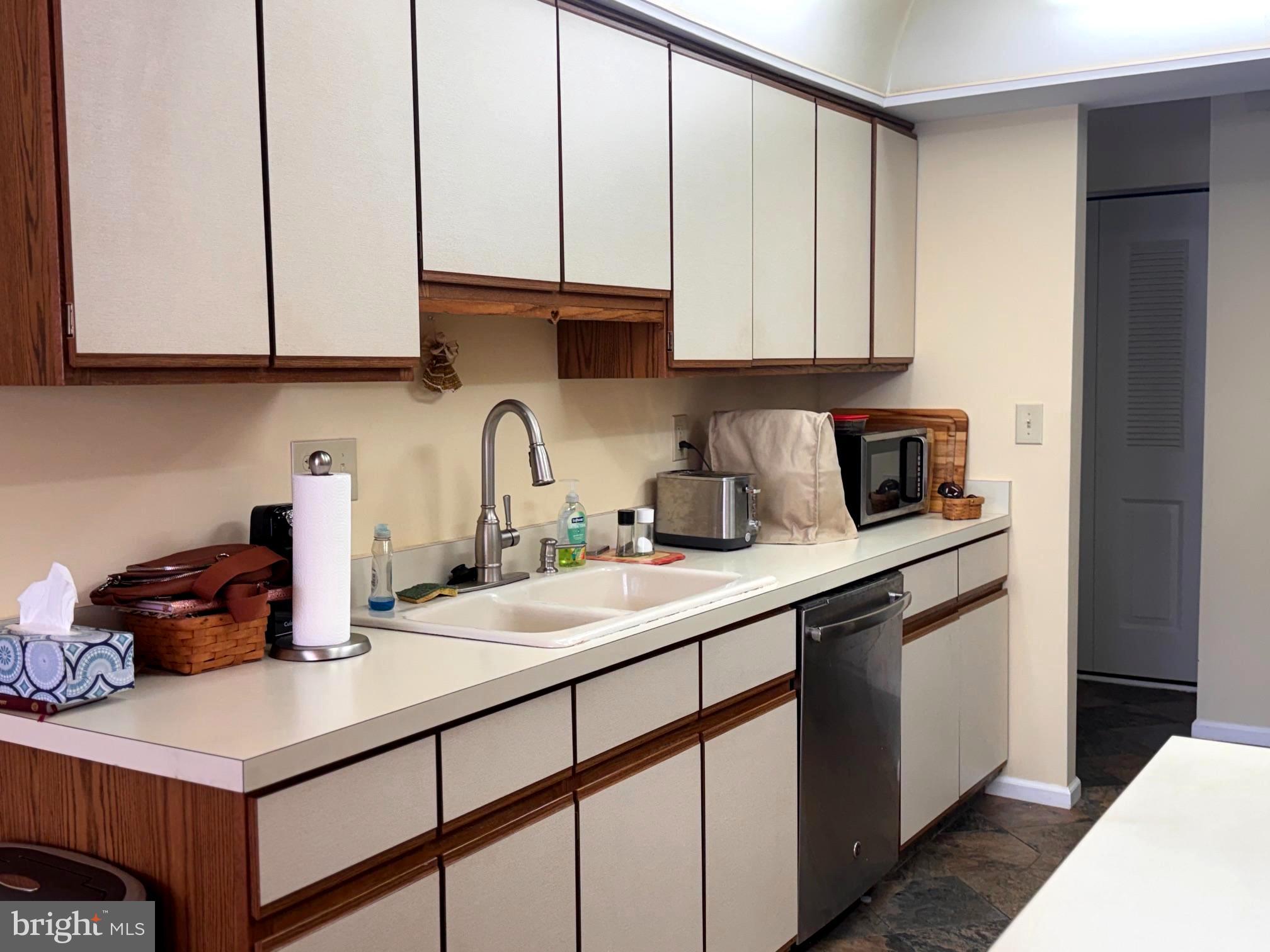 735 South Main Road, Unit 29 Vineland, NJ 08360 - Photo 13 of 34