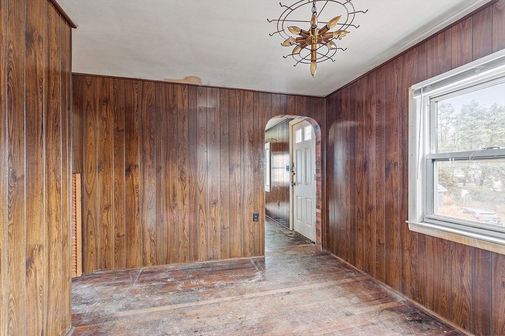 9 Intervale Road Salem, MA 01970 - Photo 13 of 16 Gallery Image 13