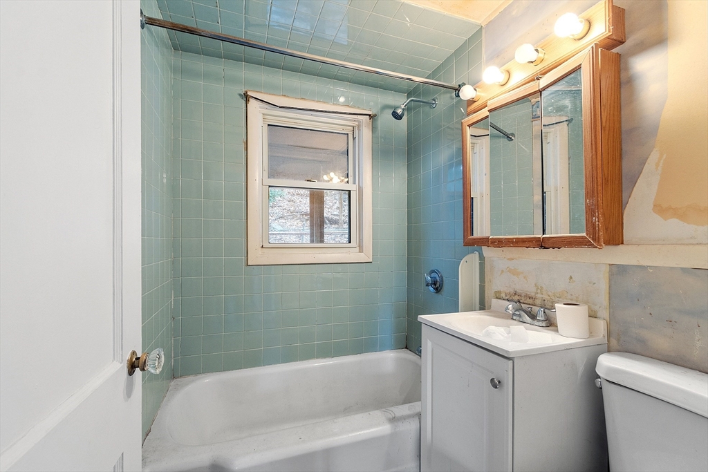 9 Intervale Road Salem, MA 01970 - Photo 10 of 16 Gallery Image 10