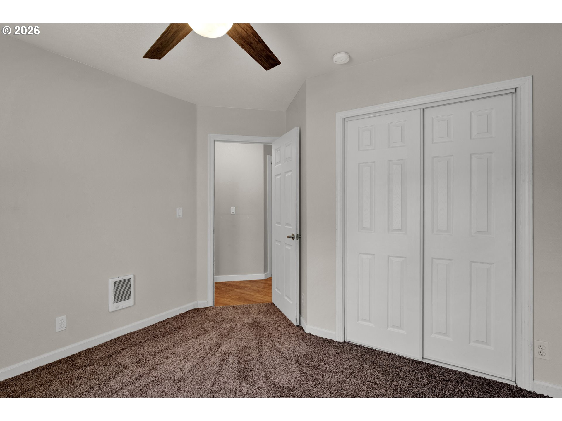 76554 Bobbe Way Oakridge, OR 97463 - Photo 22 of 47 a view of an entryway