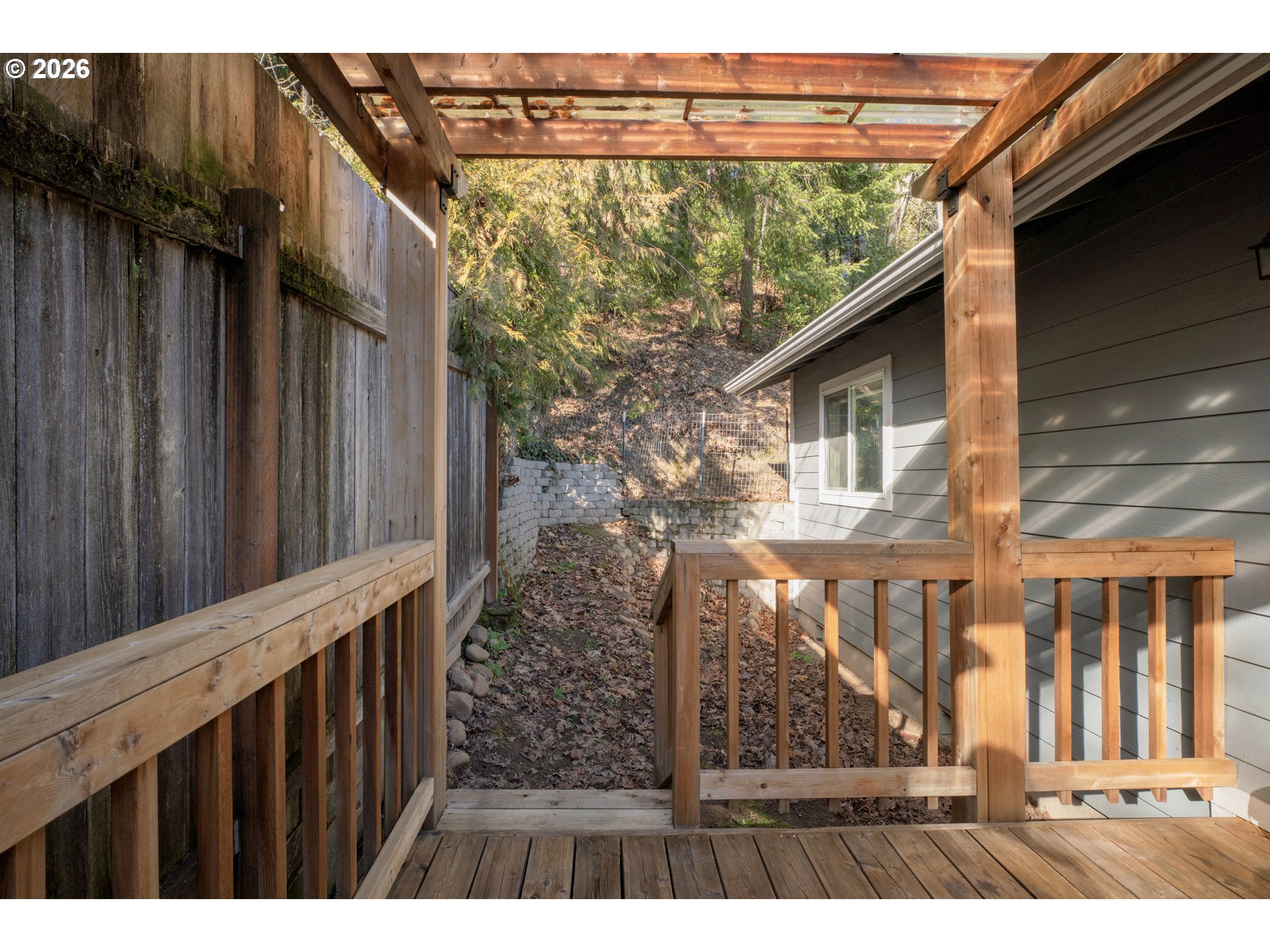 76554 Bobbe Way Oakridge, OR 97463 - Photo 27 of 47 a view of entryway with wooden floor