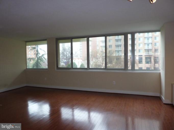 1220 Blair Mill Road, Unit 116 Silver Spring, MD 20910 - Photo 22 of 30 Living Room #2
