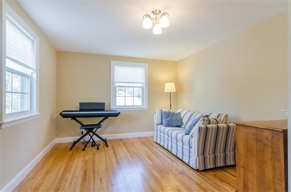 312 Woodcliff Road Newton, MA 02461 - Photo 15 of 20 Gallery Image 15