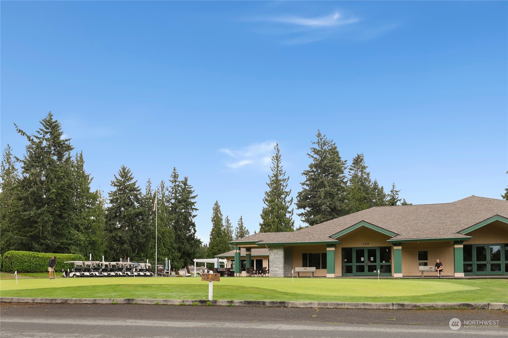 421 Blakely Boulevard Sequim, WA 98382 - Photo 34 of 35 a front view of a house with a yard