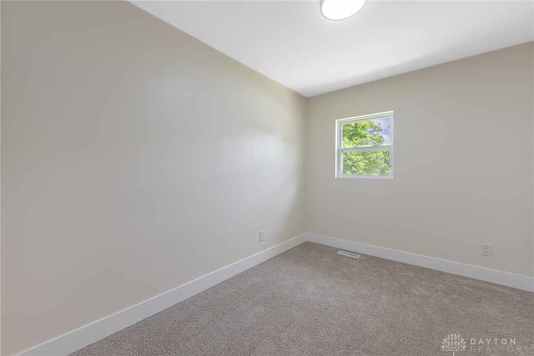 3881 Robinson Vail Road Franklin, OH 45005 - Photo 15 of 30