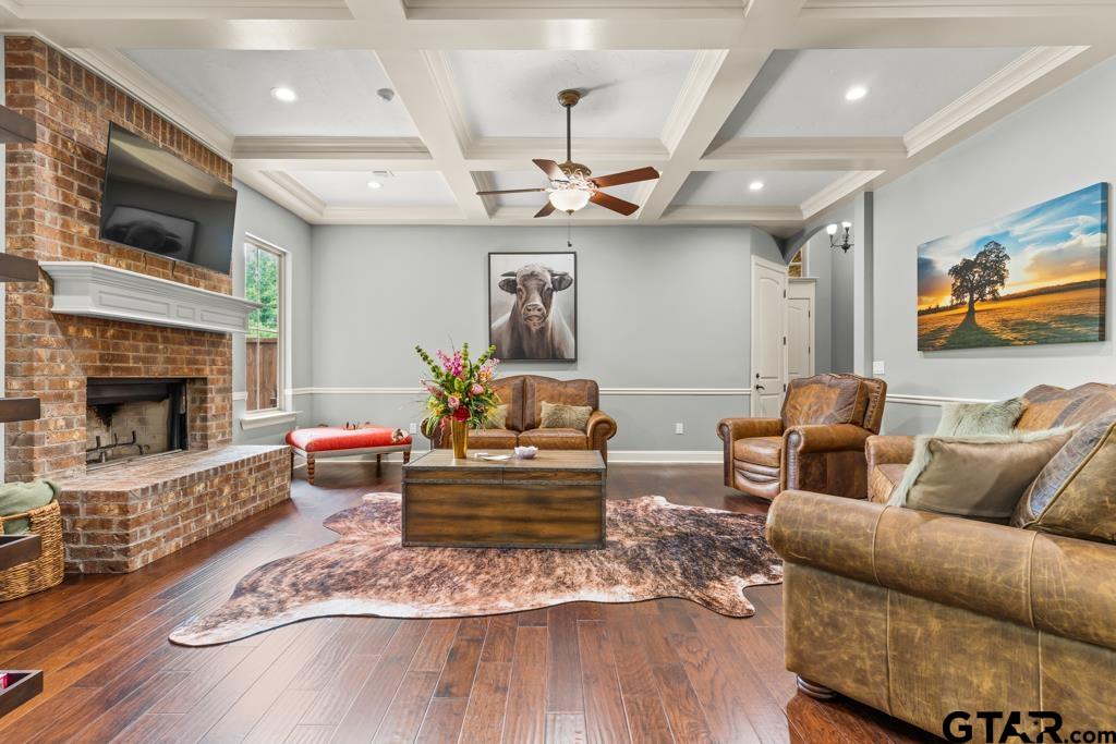 449 Greenhill Road Longview, TX 75605 - Photo 9 of 48 Gallery Image 9