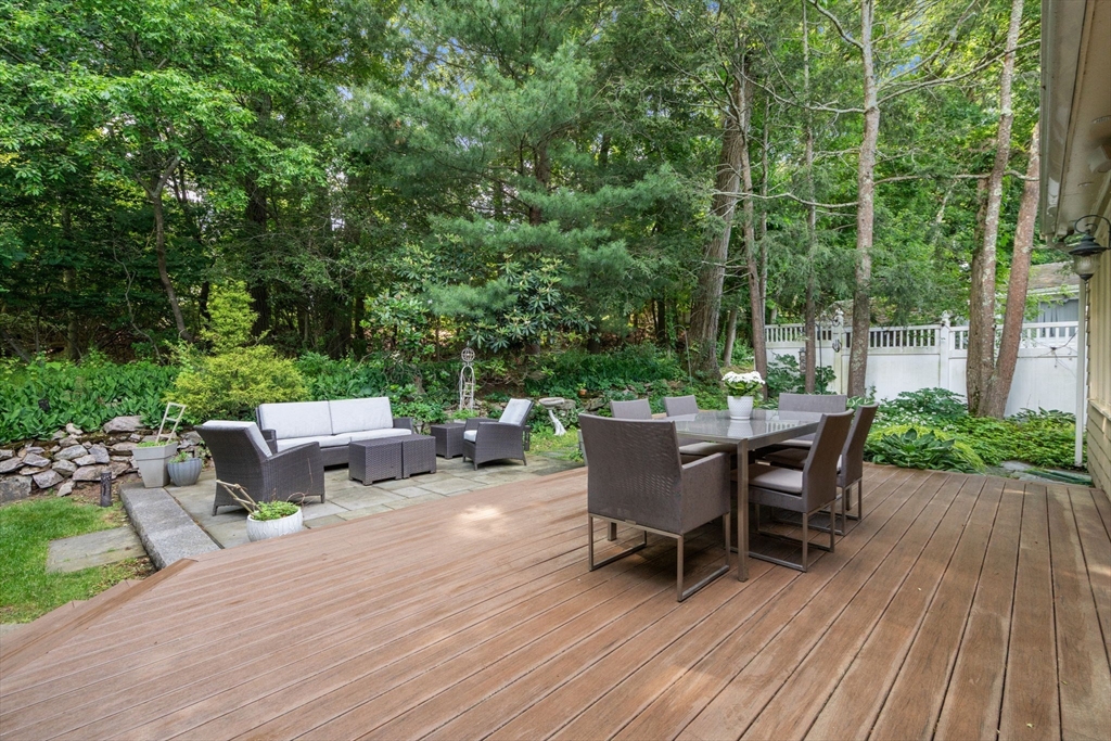 120 Cynthia Road Newton, MA 02459 - Photo 24 of 30