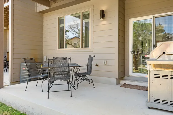 $320,000 | 524 Palmer Drive, Point Venture, TX 78645