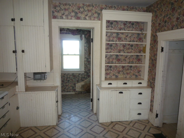 12681 Chamberlain Road Aurora, OH 44202 - Photo 5 of 18 Gallery Image 5