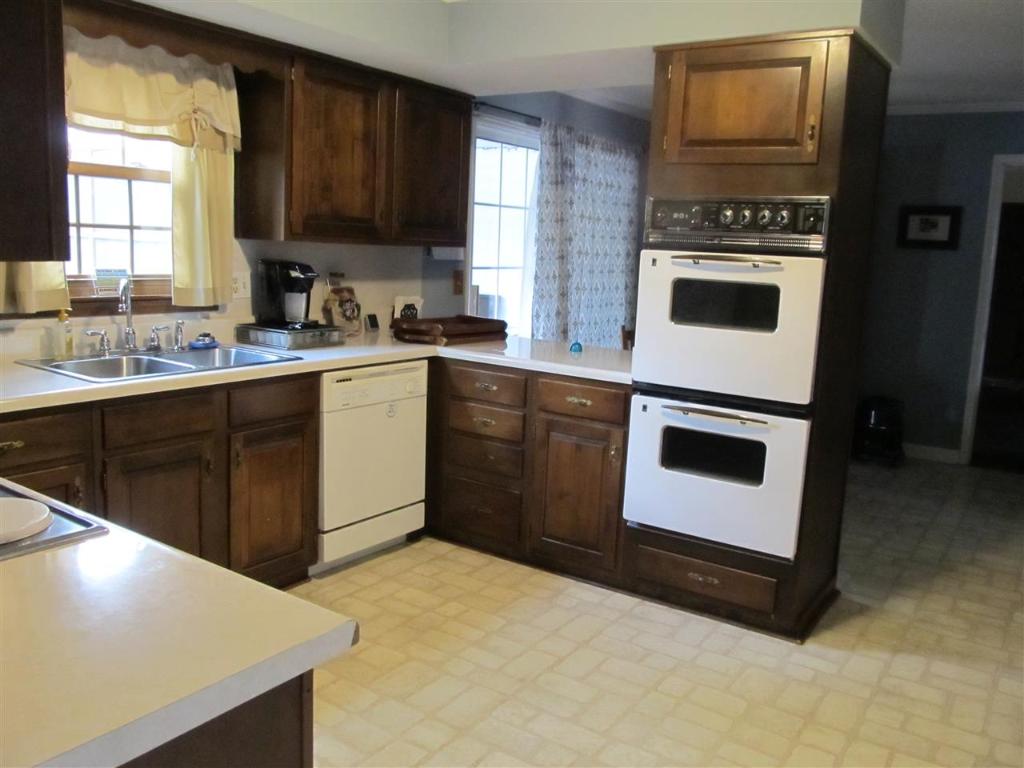 504 Williamsburg Road Anderson, SC 29621 - Photo 6 of 36