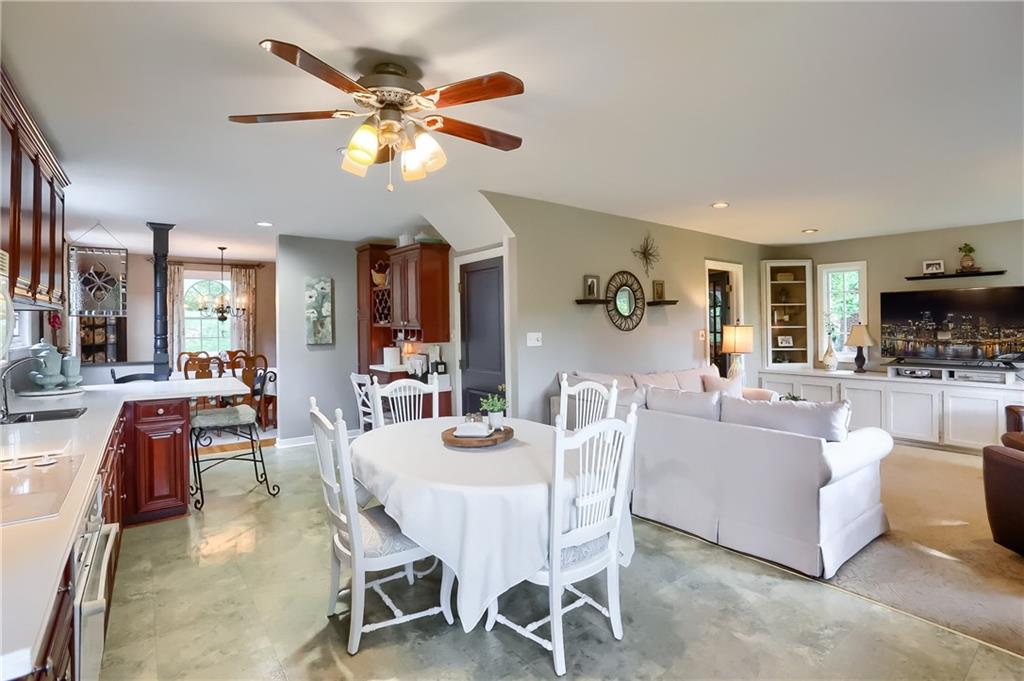 119 Lee Road Pittsburgh, PA 15237 - Photo 9 of 25 Gallery Image 9