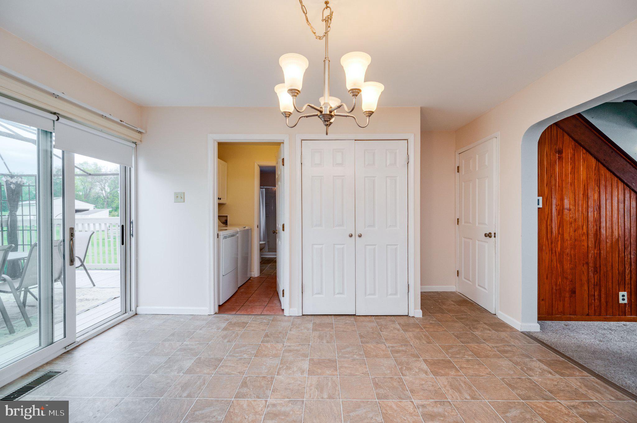 181 Valley Road Birdsboro, PA 19508 - Photo 13 of 40 Dining area.