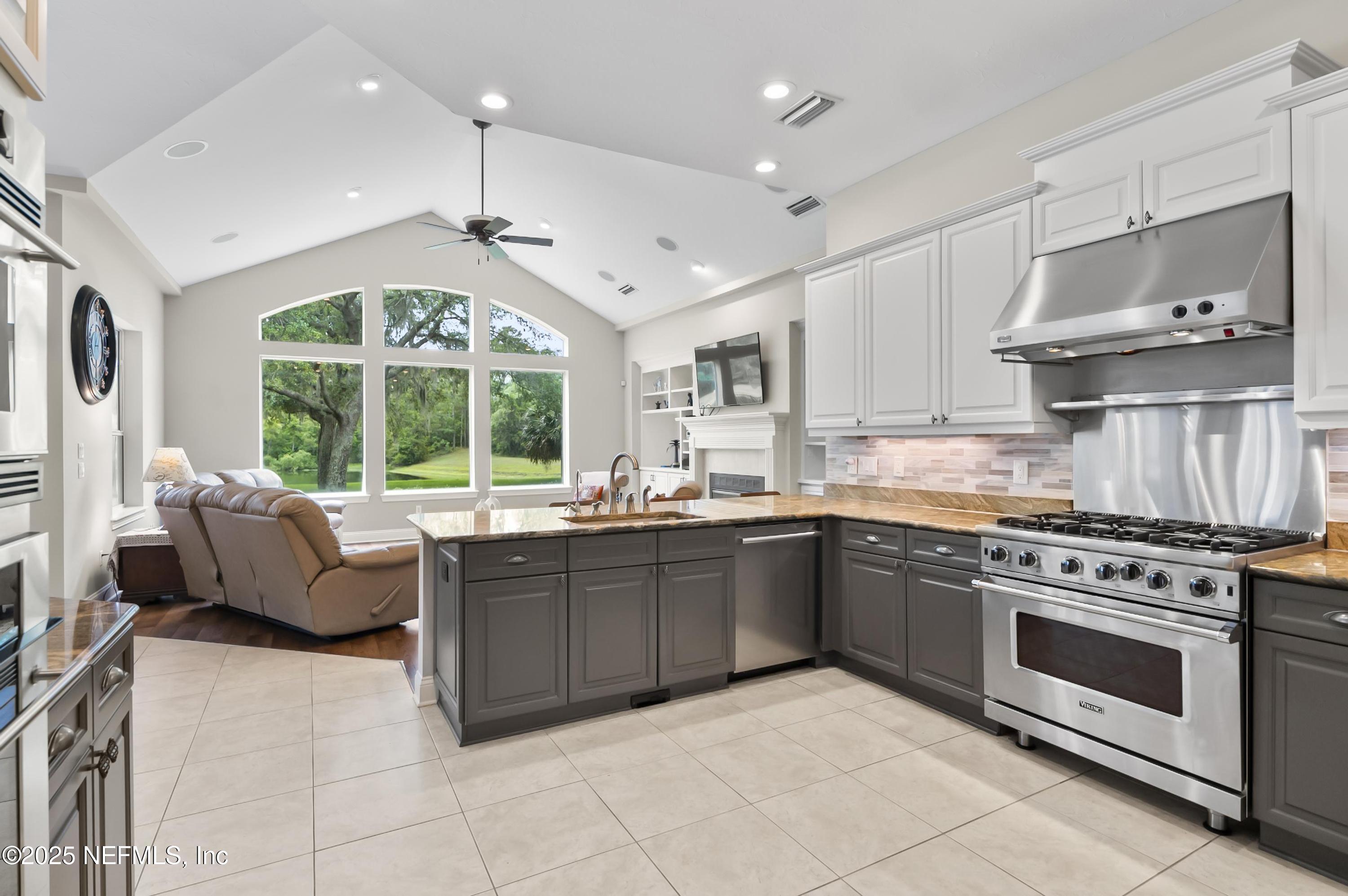 649 Treehouse Circle St. Augustine, FL 32095 - Photo 26 of 207 Viking Natural Gas Range