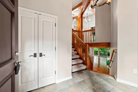 $627,500 | 850 Hillside Drive, Unit GG1, Fontana, WI 53125