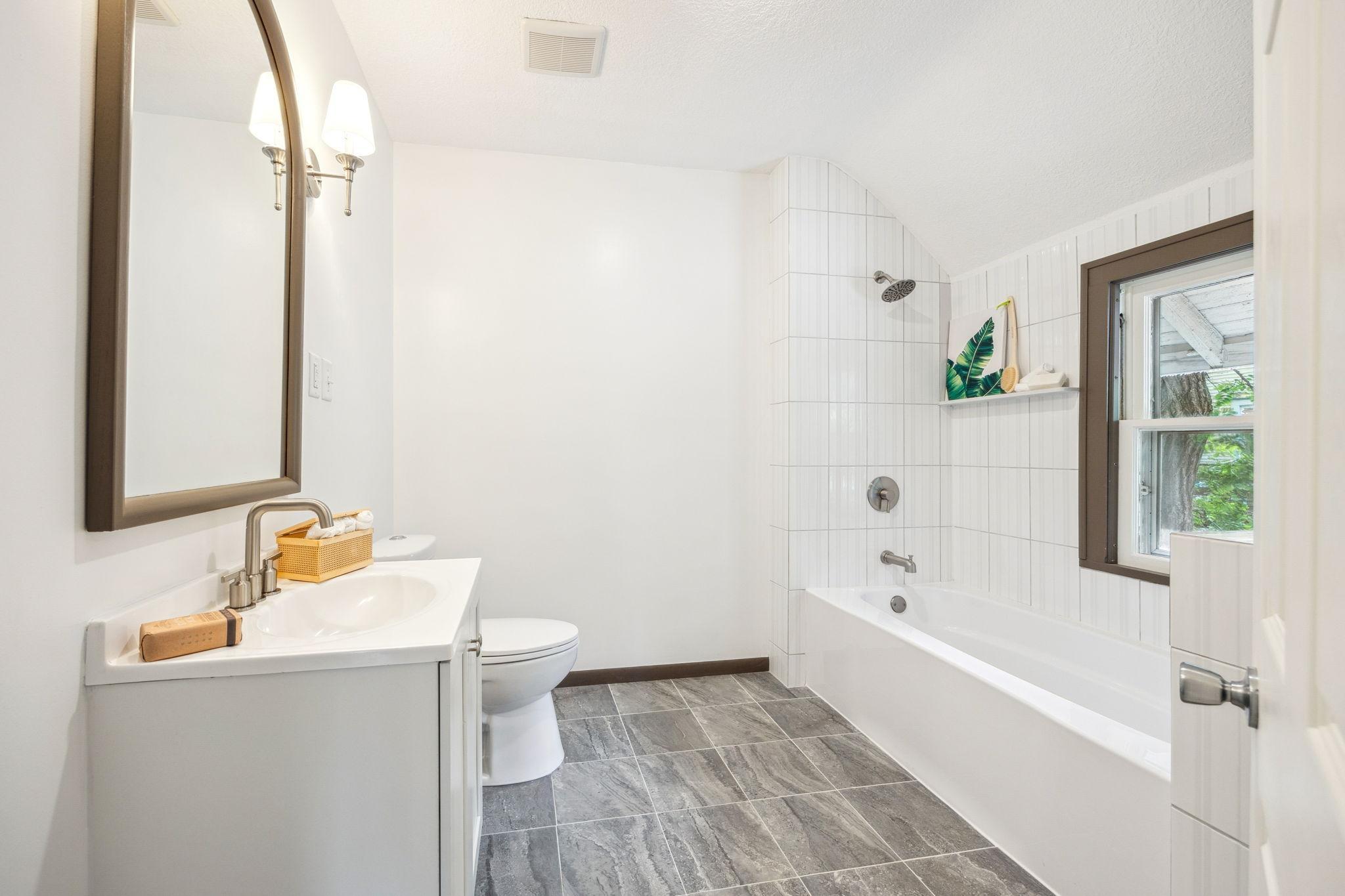 613 West 38th Street Minneapolis, MN 55409 - Photo 12 of 26