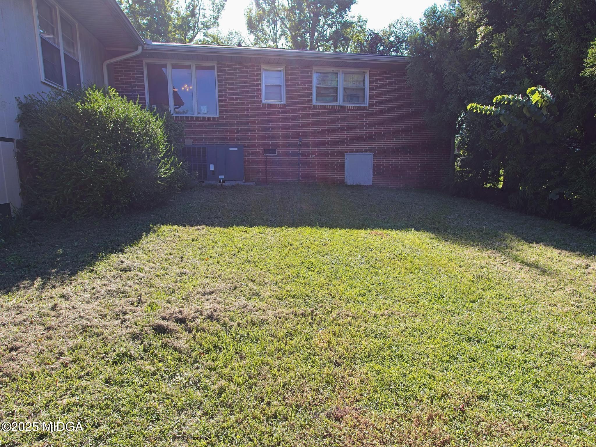 419 Kimberly Road Warner Robins, GA 31088 - Photo 32 of 35 backyard 2